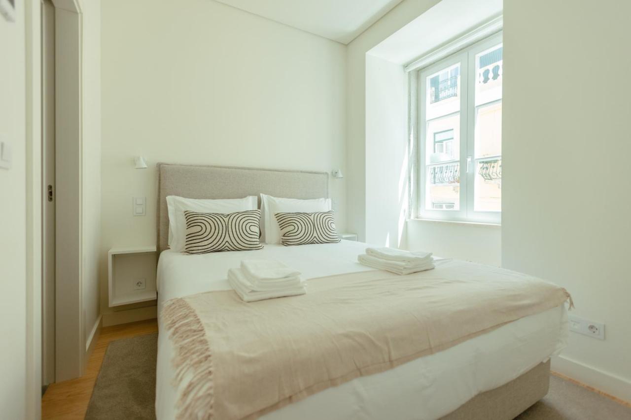 Trindade 19 Apartments - 1B Aragones Lisbon Luaran gambar